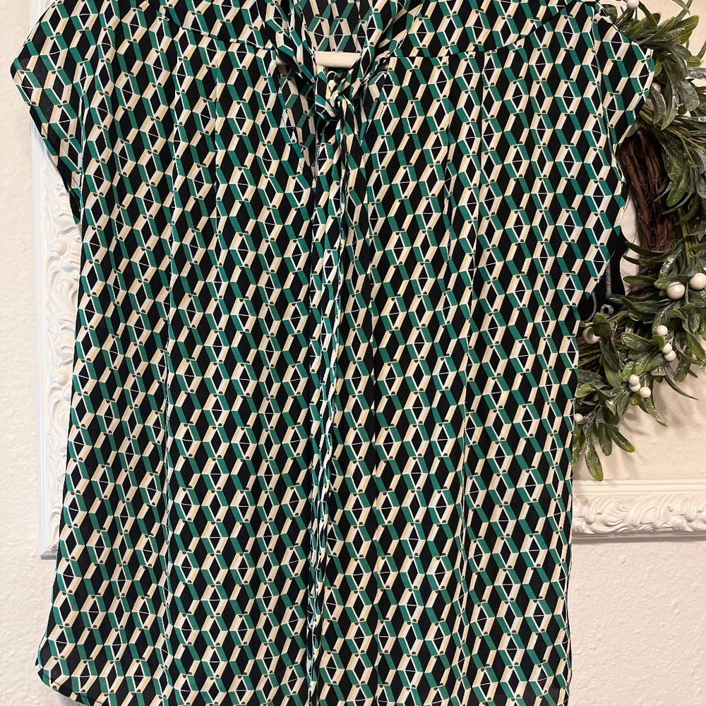 Dleigne Blouse